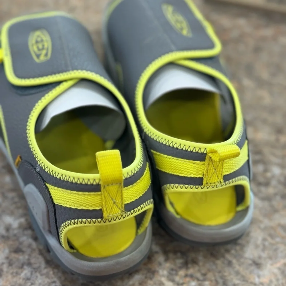 New Keen Boys Sandals